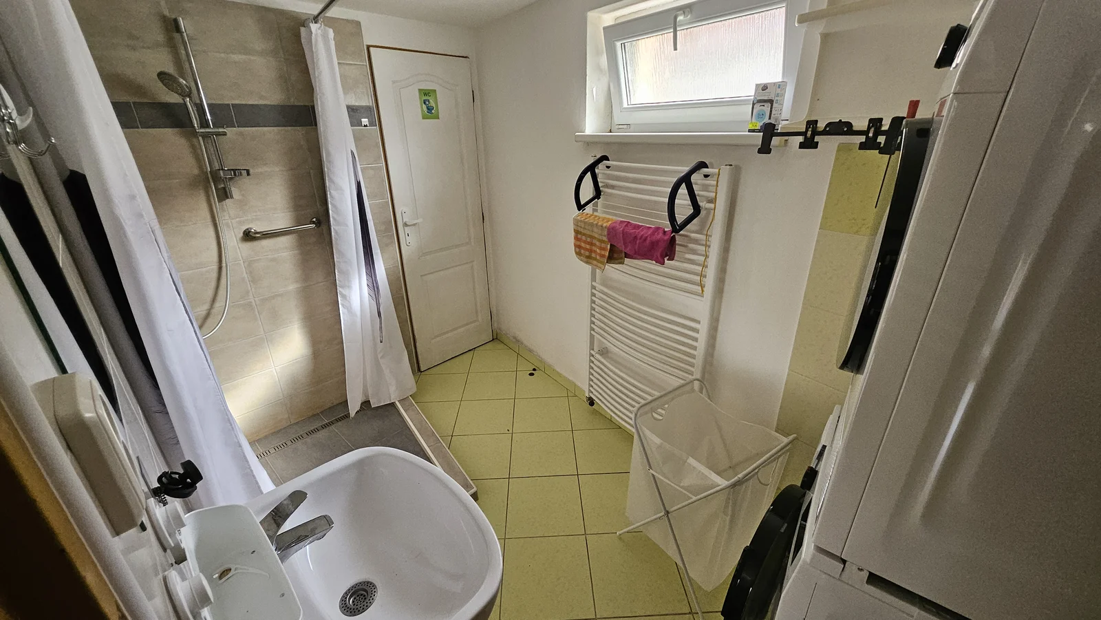 Prenajmem študentkám  2 izbový dom na Kopánke v Trnave. 4
