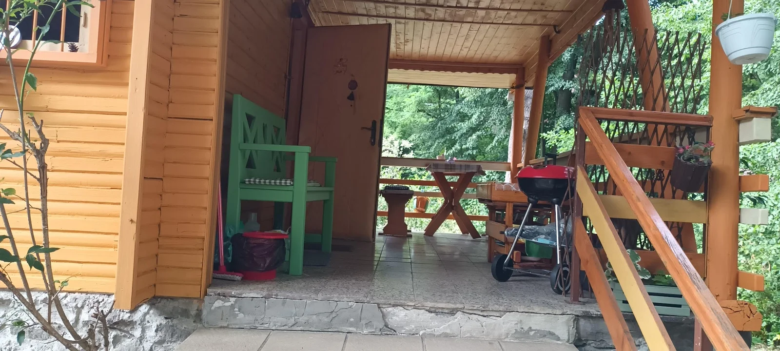 Prenájom chatky na Kováčovej pri ZV pre 5 os,aj cez víkendy.